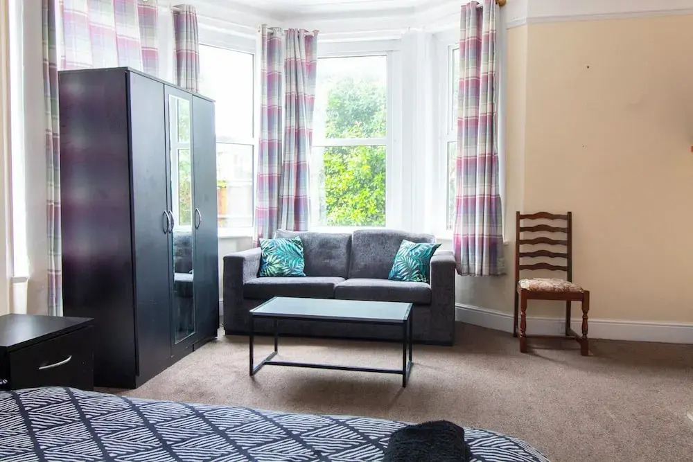 Thornbury Guest House Room 1