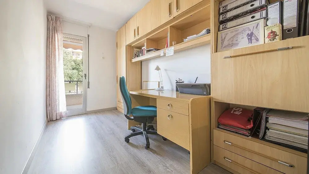 Ampolla Apartment TH18
