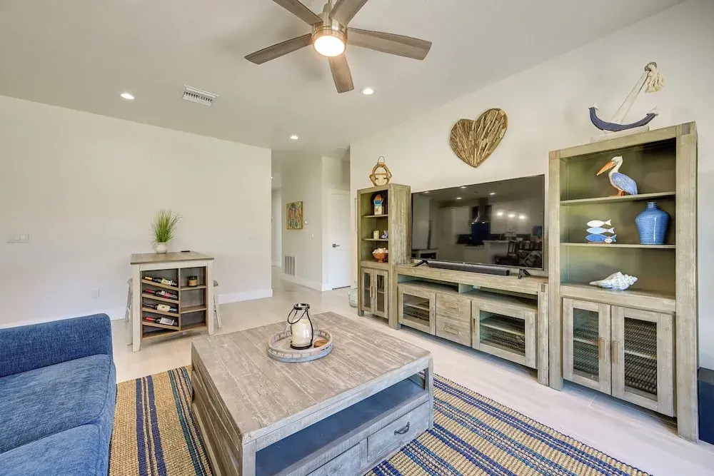 Sebring Serenity: Waterfront Retreat w/ Boat Dock!