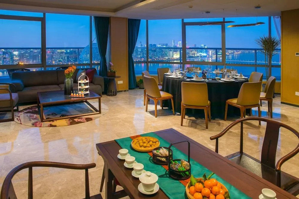 Jinglan Yuntai Impression Hotel