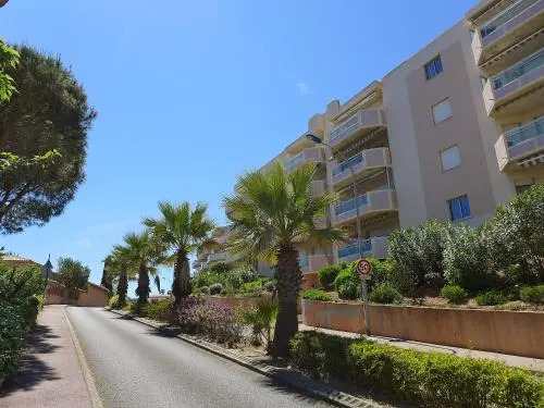 Apartment Les Jardins del Mar-2 by Interhome