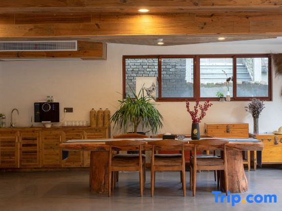 Yuny Valley · Hidden World · YINS · Designer's Boutique Stay (Anji Yunshang Prairie)