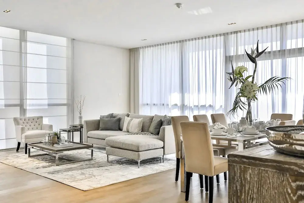 Driven Holiday Homes - City Walk 11A