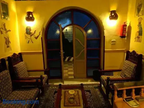Elphardous Hotel