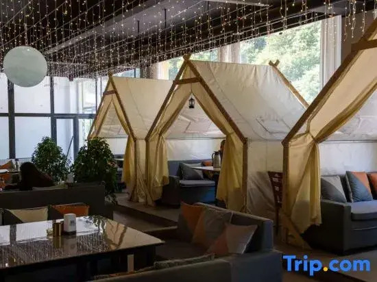 Huanglong Township Xingchen Homestay