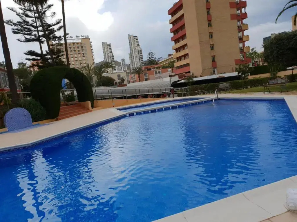 En el cielo de Benidorm - Alteanos V
