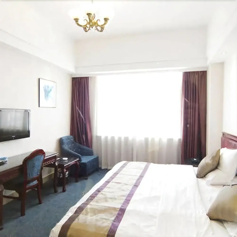 Jinzhonghuan Holiday Hotel