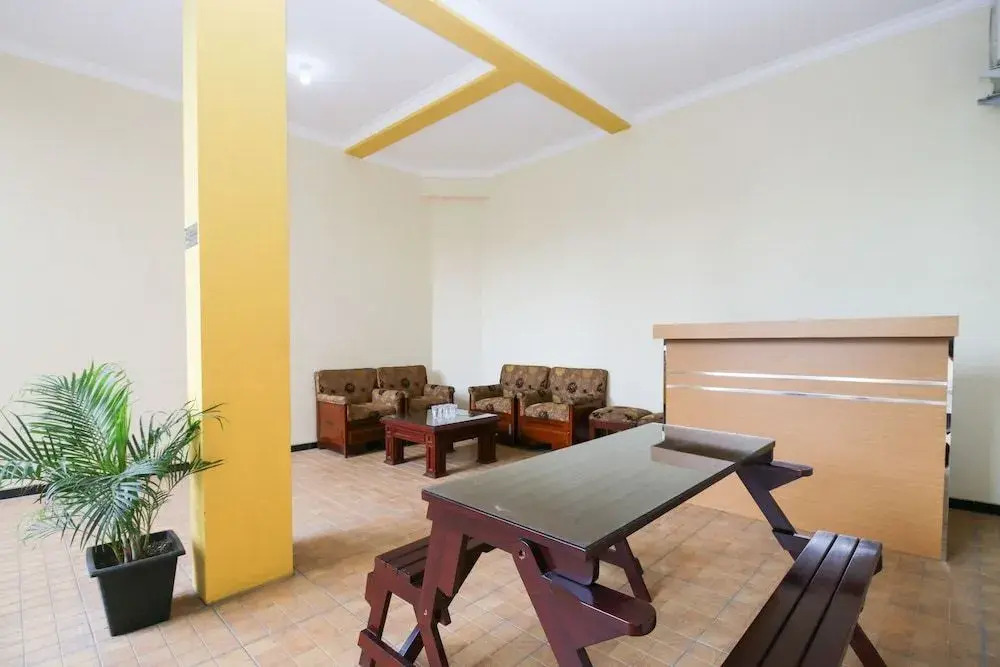 Airy Lowokwaru Kedawung Lima 25J Malang