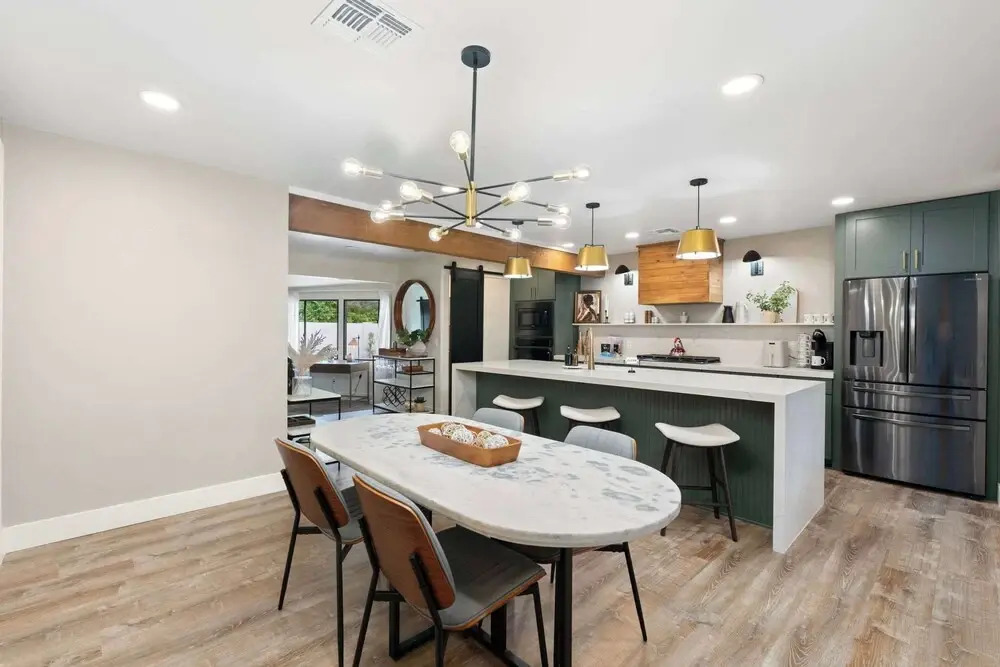 NEW The Palmera Updated 4BR Retreat w Pool