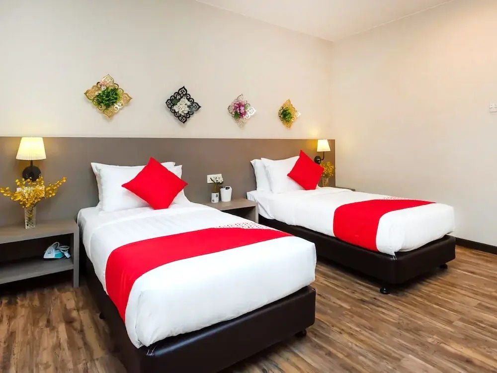 DK Hotel