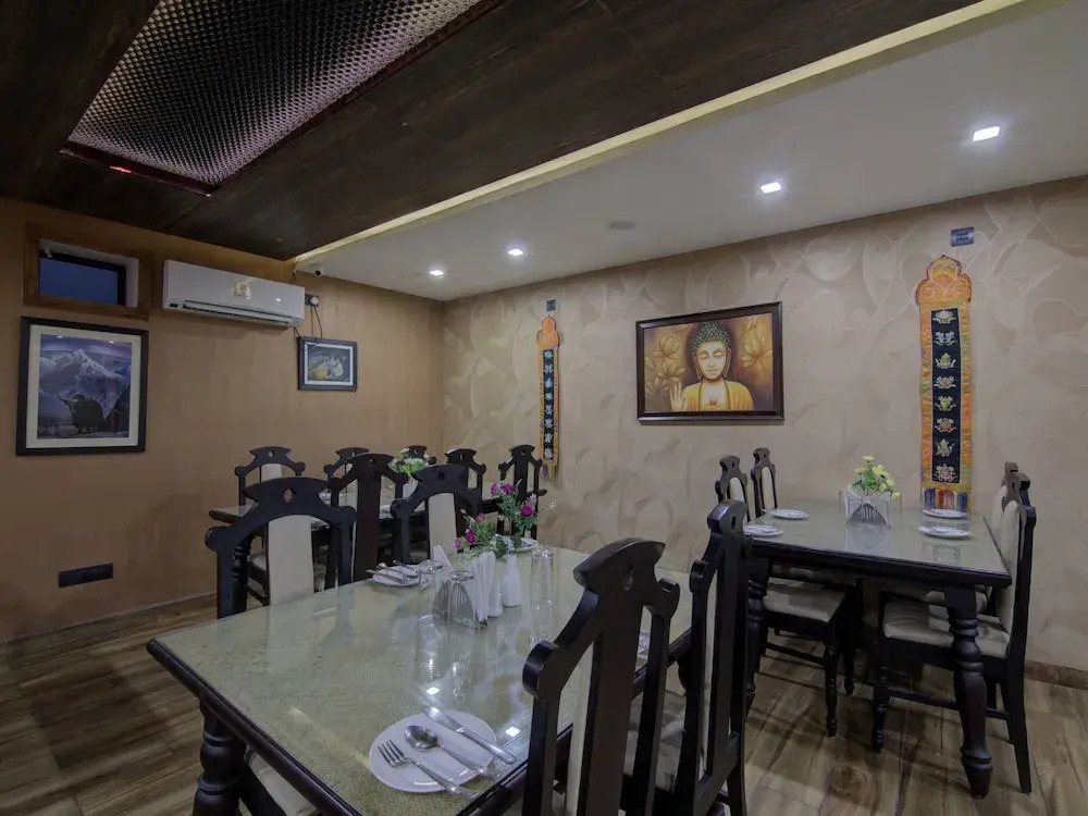 Hotel Venkatesh Regency