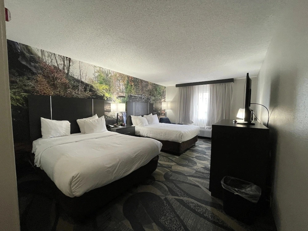 AmericInn by Wyndham Fairborn at Wright State