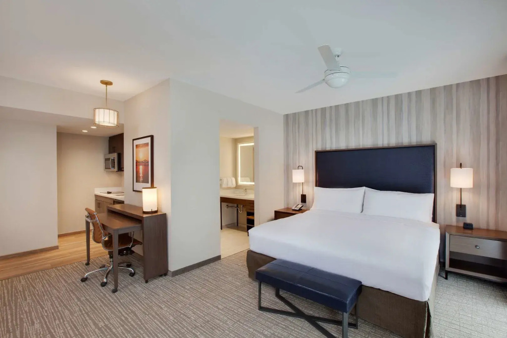 Homewood Suites By Hilton Louisville Downtown