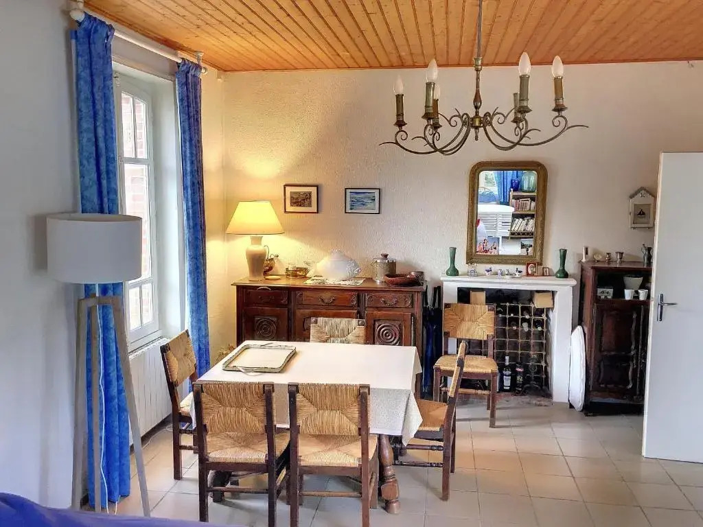 Maison Charmante Près Plage et Forêt, 5 Ch., Jardin, Parking, Quartier Calme - FR-1-652-2