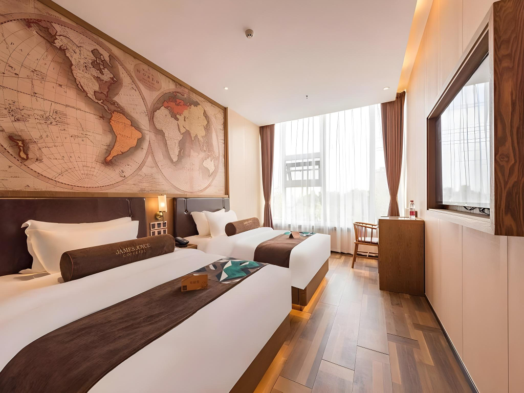 James Joyce Coffetel Hotel (Beijing International Trade Sihuidong Subway Station Branch)