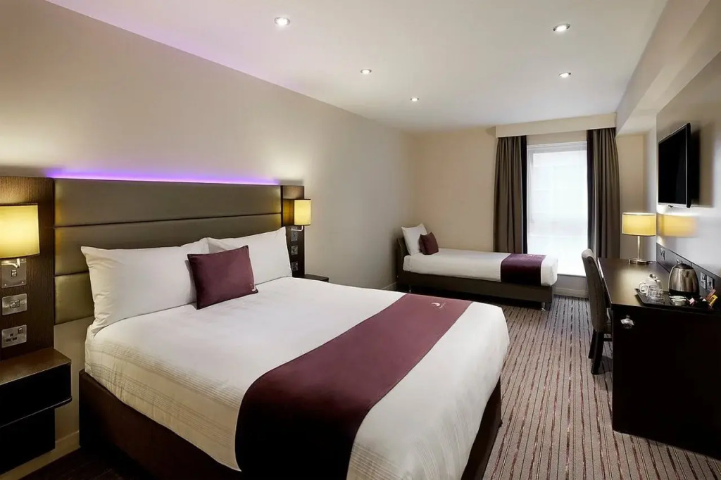 Premier Inn Oxford Cowley