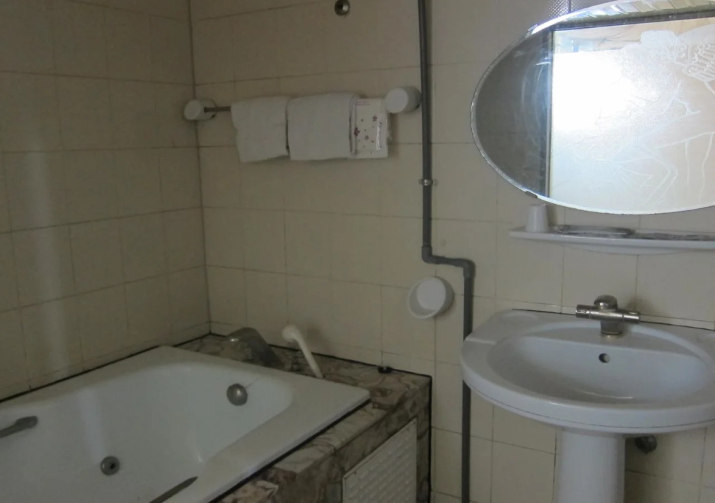 Aiwa Hotel Tainan