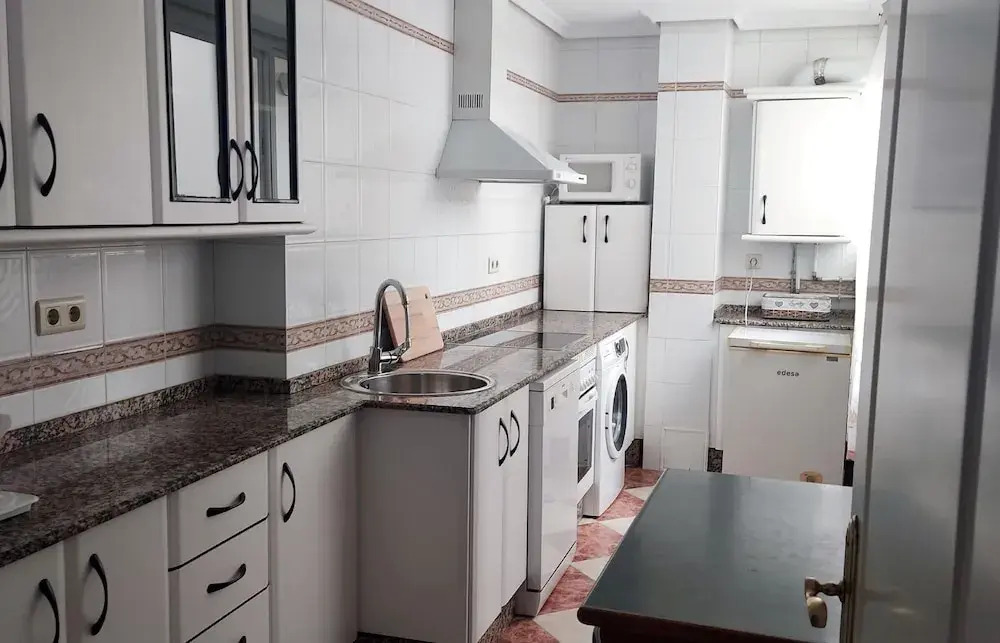 Playamar in Cadiz With 3 Bedrooms and 1 Bathrooms