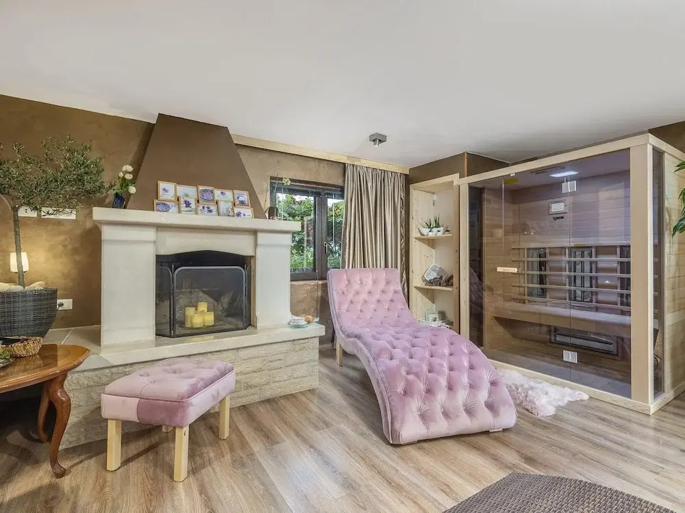 Nicely decorated semi-detached house with pool and  fenced yard