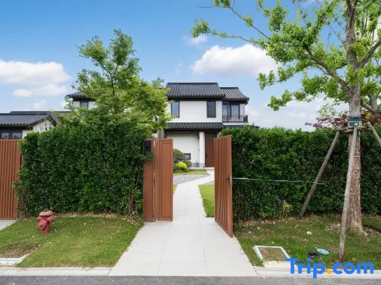 Yueji · Guiye Homestay (Jinshan North Station)