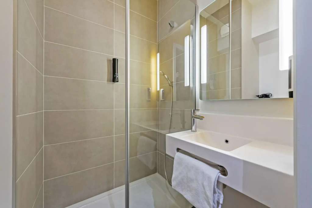 B&B HOTEL Brest Centre Port de Commerce