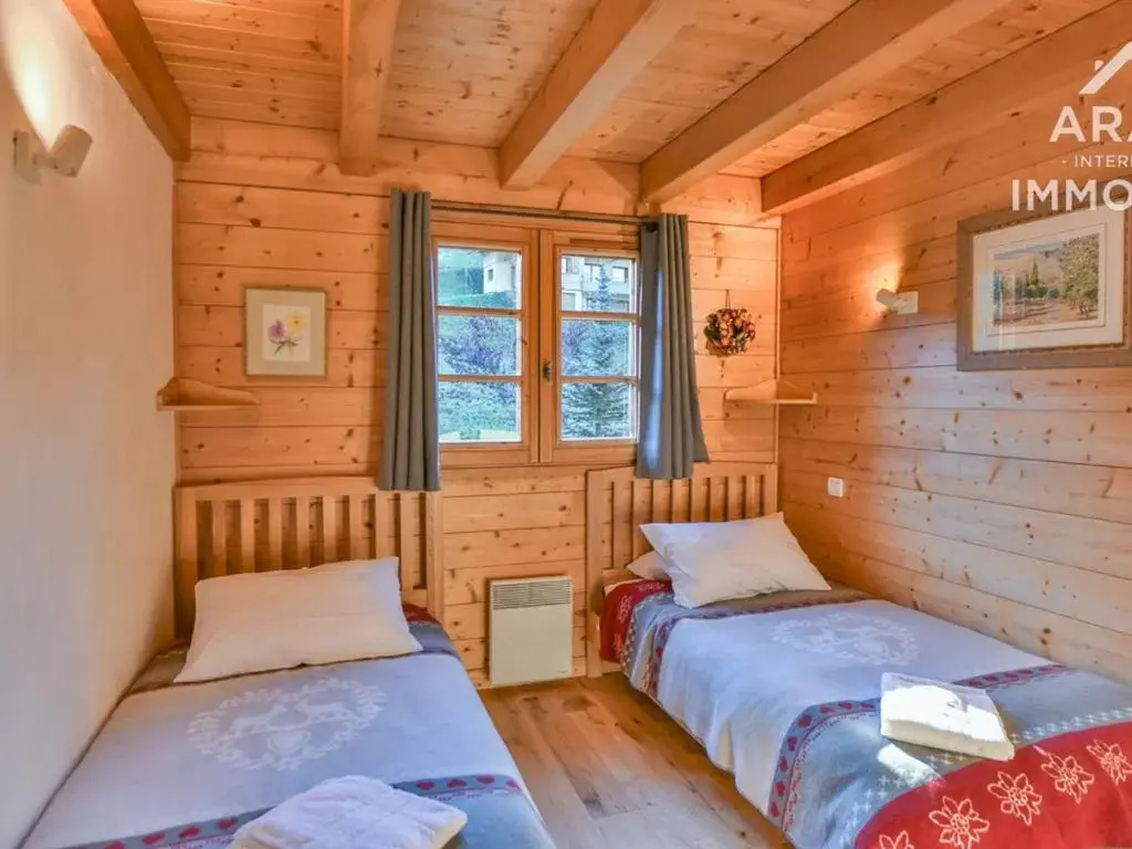 Chalet Le Grand-Bornand, 8 pièces, 11 personnes - FR-1-391-22