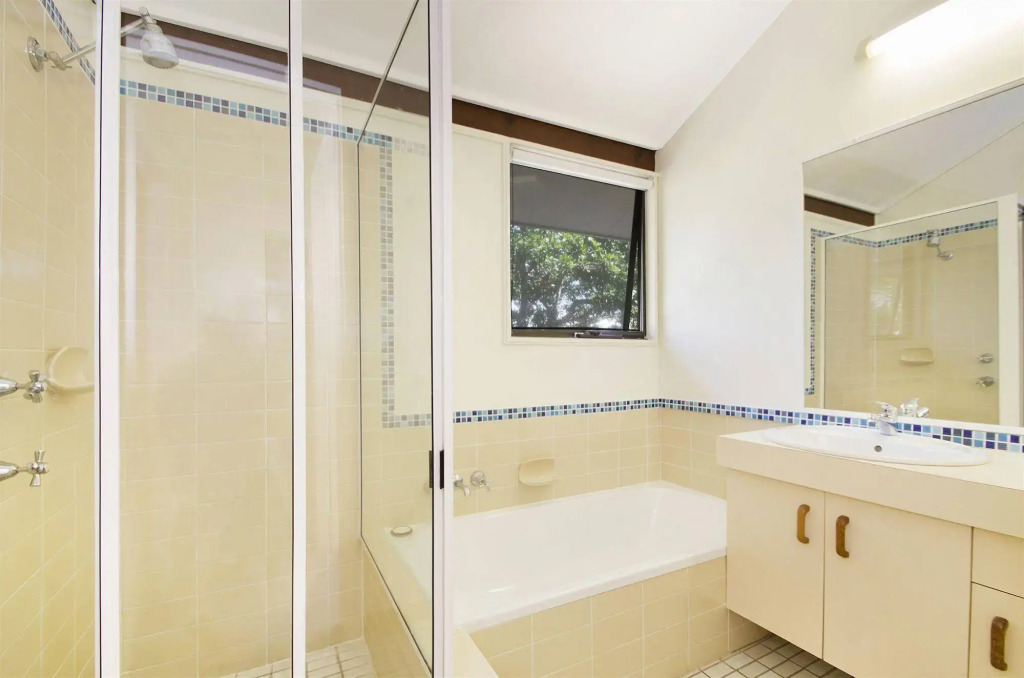 Glen Eden Beach Resort