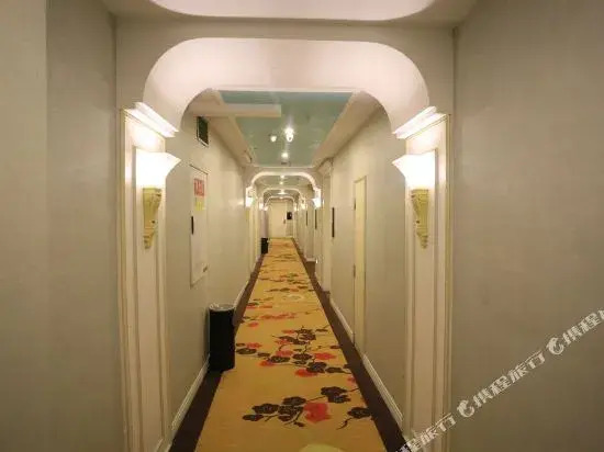 Chongqing Yueyou Hotel Yangjiaping Branch