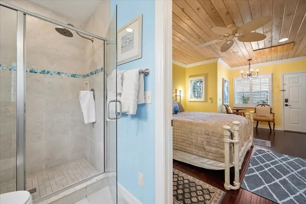 SeaGlass Inn
