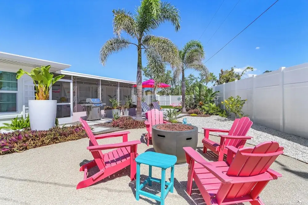 3 Mi to Beach: Delightful South Venice Retreat!