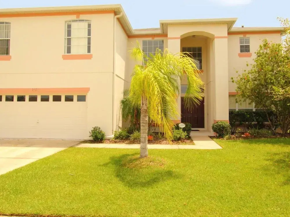6 Bed 2525