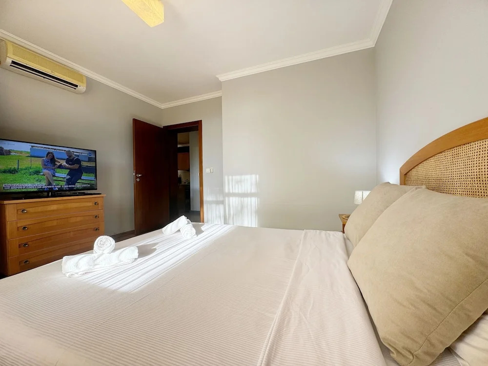 Stunning 2-bed Apartment in Sozopol