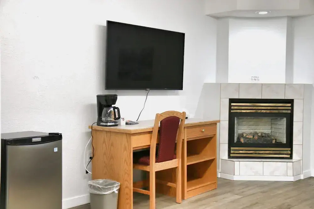 Western Budget Plus Mosaic Suites