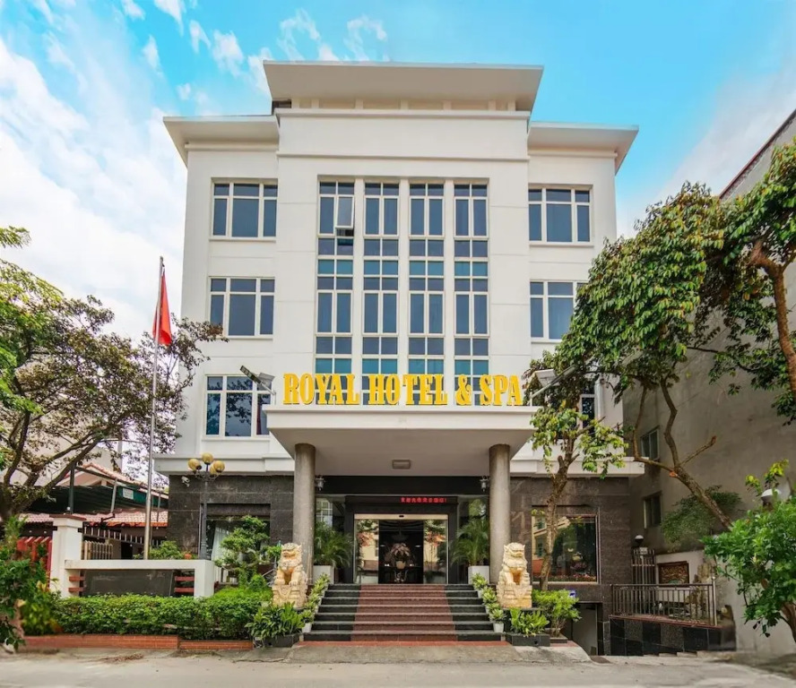 Royal Hotel & Spa