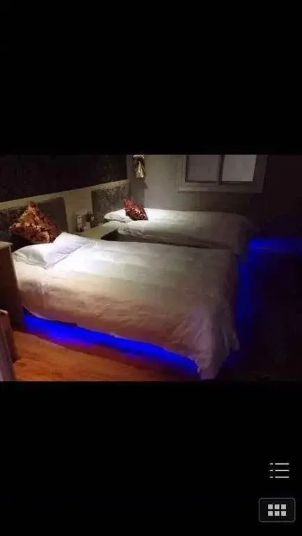 Suzhou Fuyaxuan Express Hotel