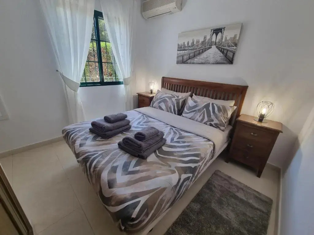 4 Bedroom Modern Villa Private Pool Campoamor 800m from Beach