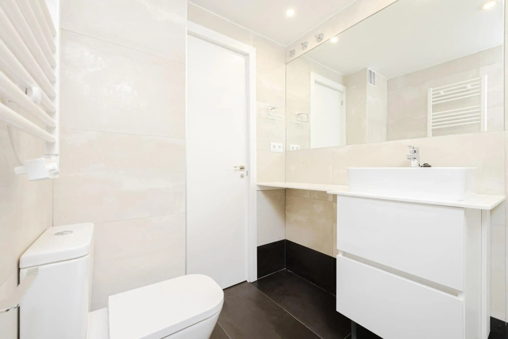 Premium Accomodation in La Rosaleda - Madrid