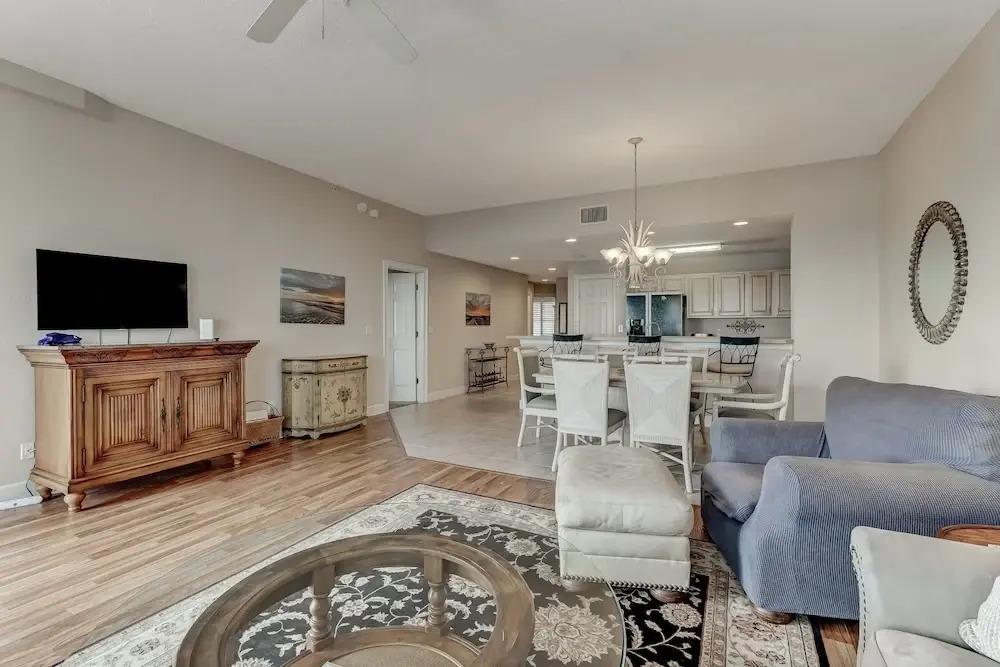 Top Floor Beach View Condo Ocean Park 409