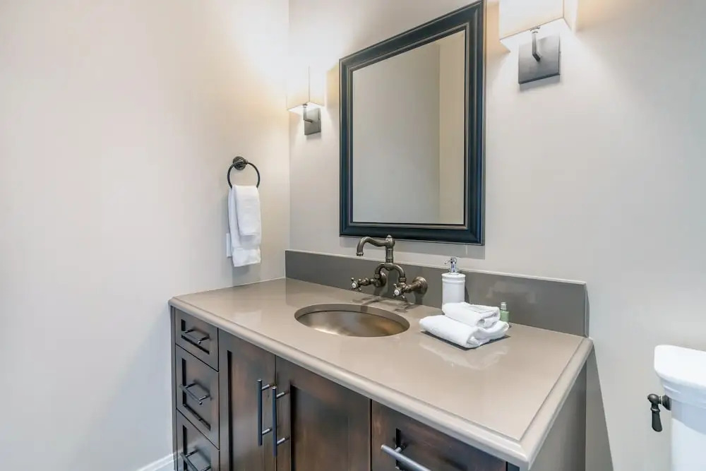 Villas at Cortina Penthouse 11 by Alpine Lodging Telluride