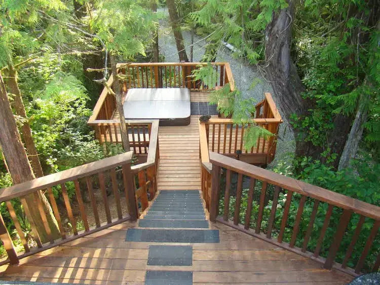 Tofino Forest View Cabin by Cox Bay