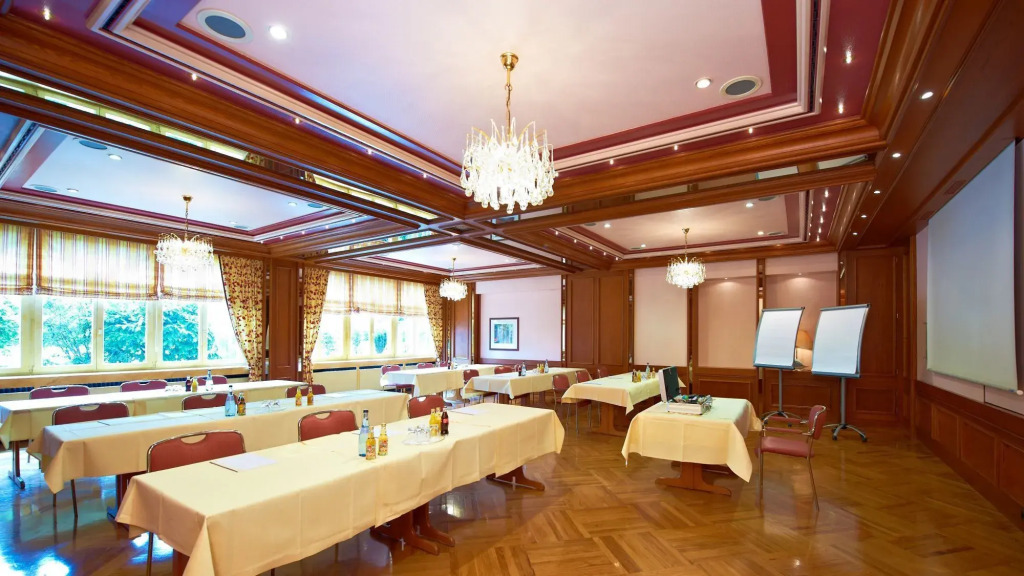 Hirsch Hotel