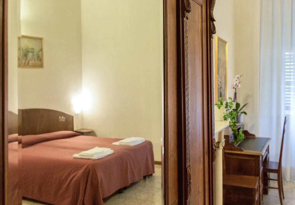 Casa Santo Nome di Gesu
