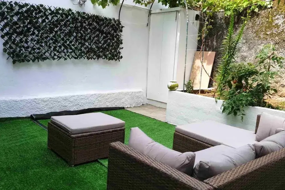 House With 3 Bedrooms in Ponta Delgada, With Furnished Terrace and Wifi Near the Beach