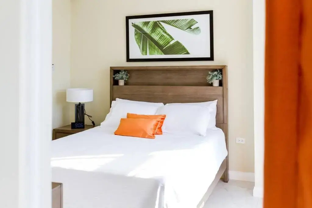 Classy & Conveniently Located 1 Bed Room Suite
