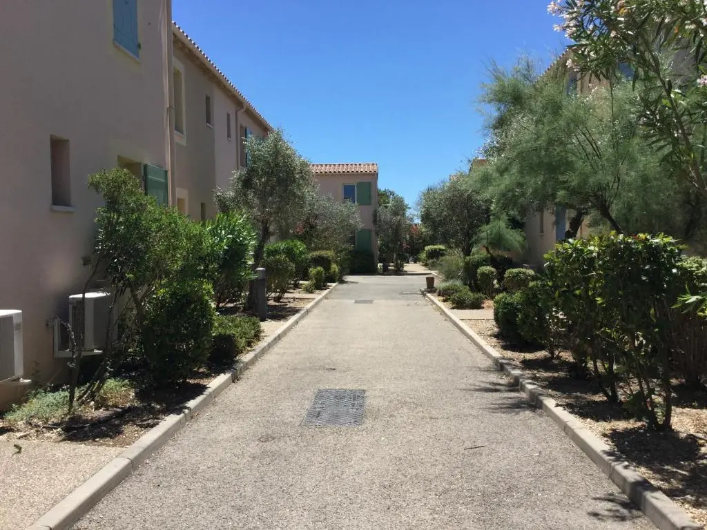 pleasant gîte, with collective heated swimming pool, in the heart of the alpilles in mouriès, 4/6 people