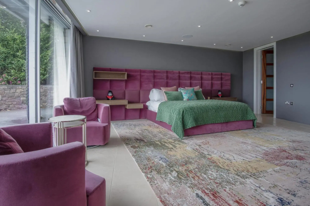 Bryn House - Luxurious 5 Bedroom Holiday Home - Penmaen