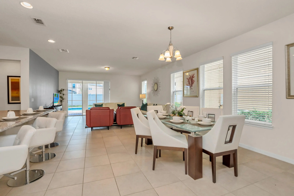 1210YC Luxury 6 bedroom 5 bathroom with Spa, Davenport, US