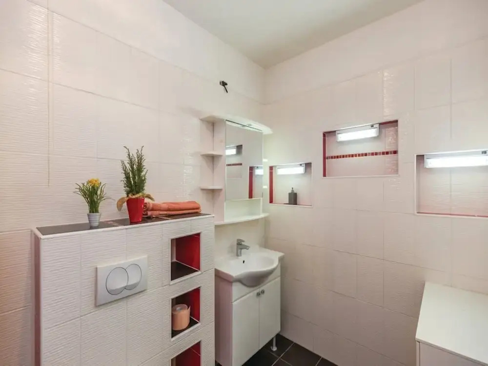 Comfortable 3 Bedroom Apartment in Makarska