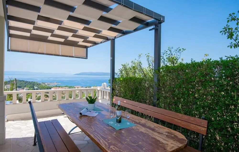 Amazing Home In Makarska