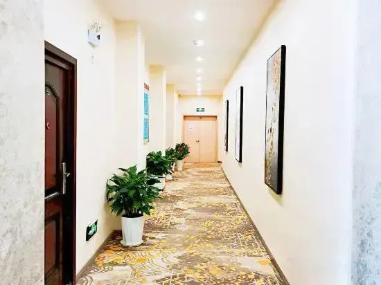 Longqiao Hotel (Yichang Yiting Three Gorges Airport)